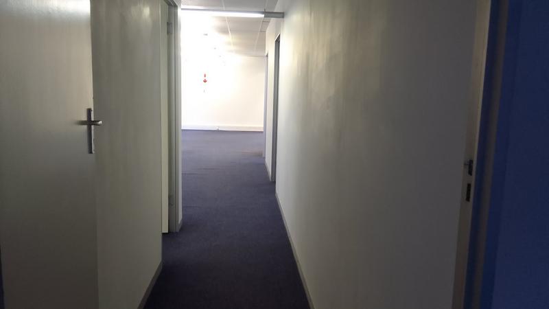To Let commercial Property for Rent in Parow North Western Cape